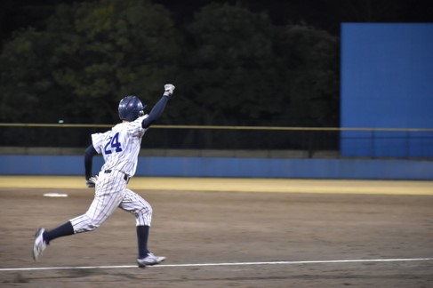大学名：立教大学
出身地：東京都
ニックネーム：こば
趣味・特技：趣味は野球をする事です。
特技は結果を出すまでやり抜く事です。

入社に向けて一言！：まだ右も左も分からない状態ですが、精一杯頑張ります。
よろしくお願いします！